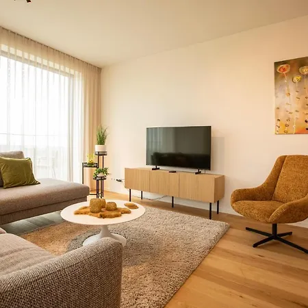 Apartamento Modern En Gezellig Vlak Aan Het