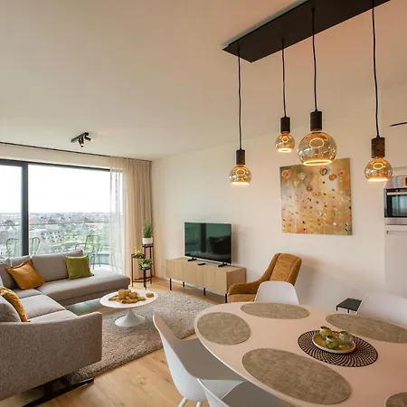 Modern En Gezellig Vlak Aan Het Lejlighed