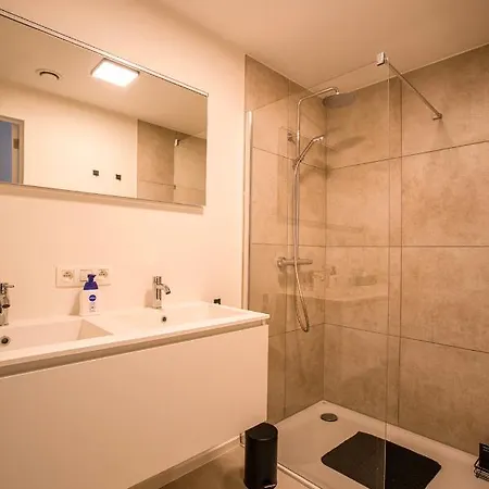 Modern En Gezellig Vlak Aan Het Apartament *