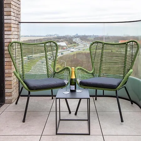 Apartamento Modern En Gezellig Vlak Aan Het